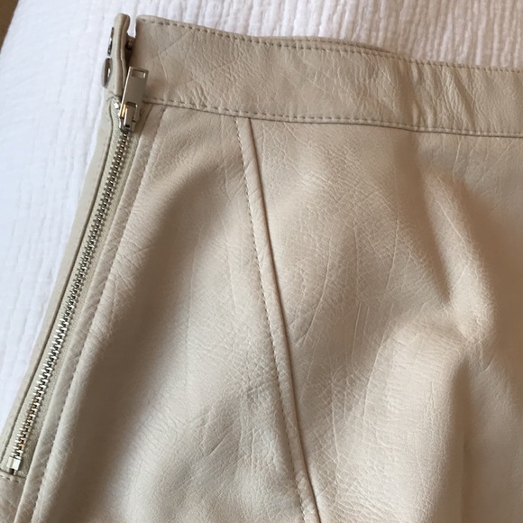 Zara Basics Faux Leather Skirt Light Putty Colour Size Small - Picture 3 of 9